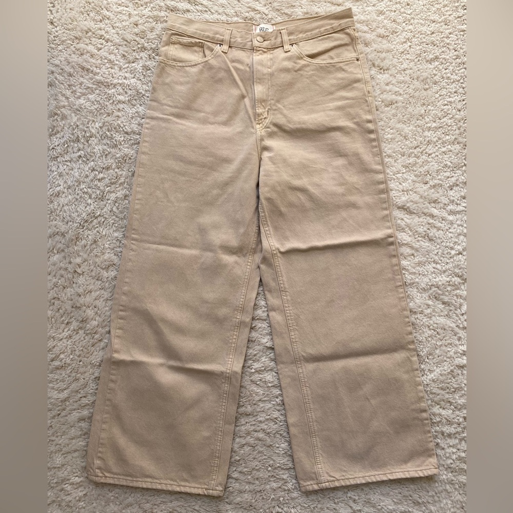 BDG High and Wide Jeans